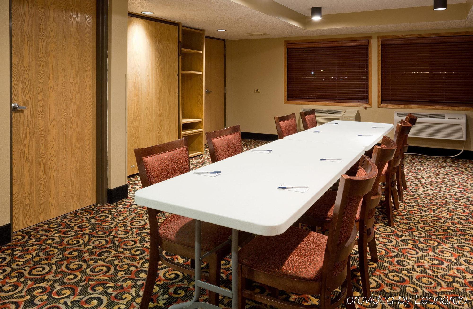 Americinn By Wyndham Blue Earth Buitenkant foto